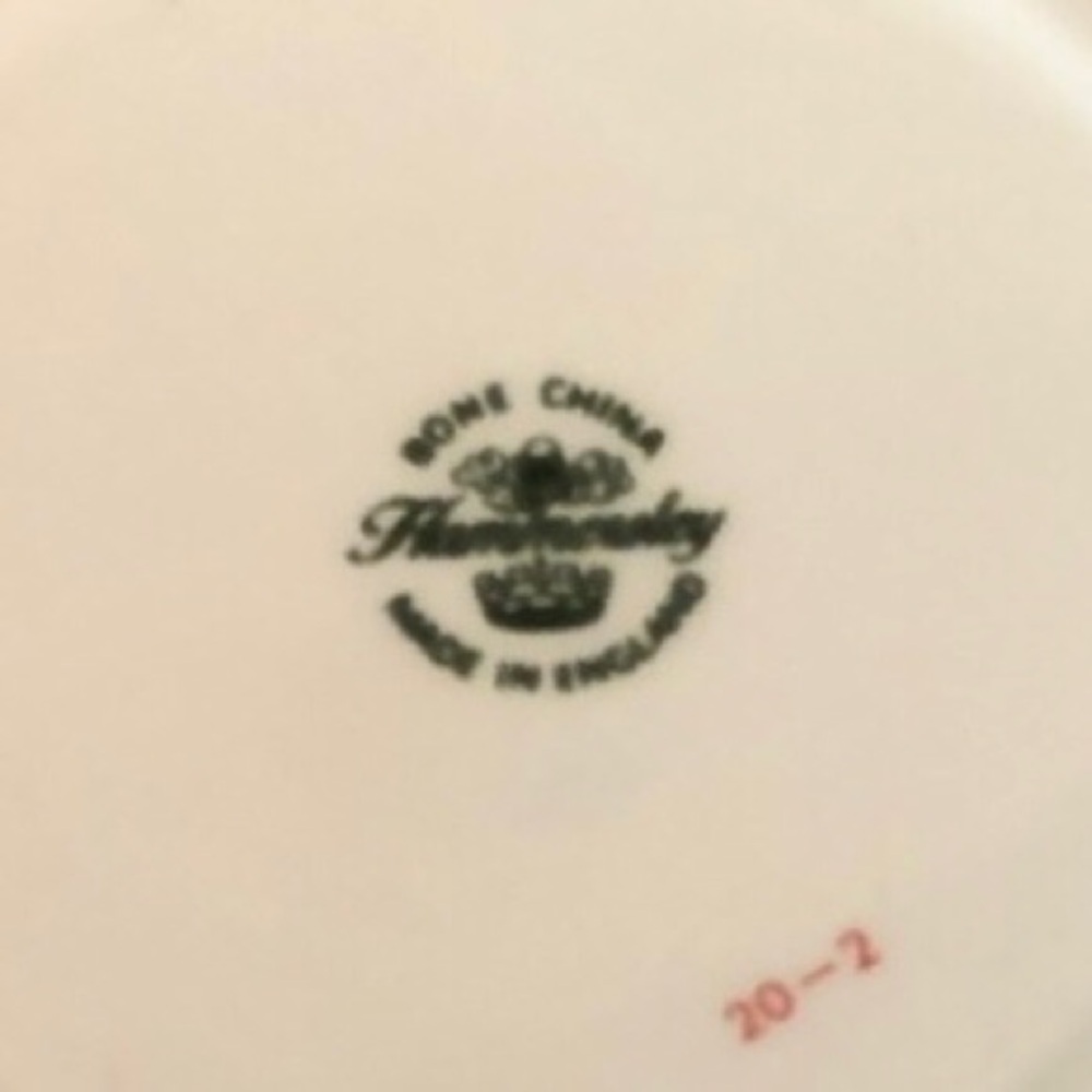 Hammersley mug bone china flowers white gold trimmed Howard Sprays Smooth 1980s - Picture 9 of 10